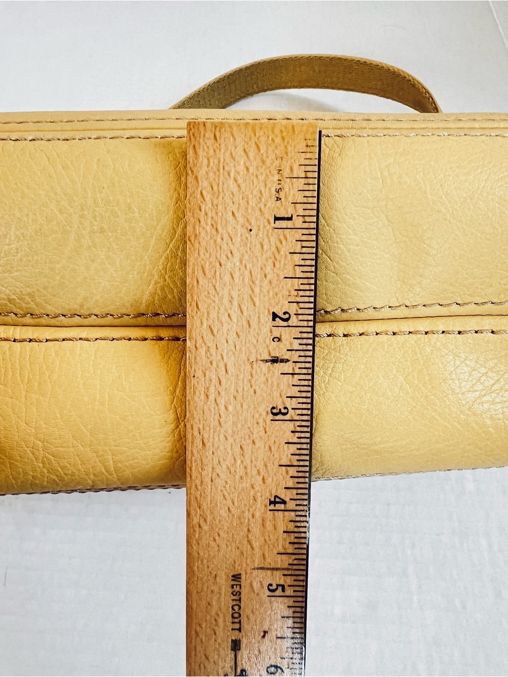 Fossil VTG Long Live Vintage 1954 Pale Yellow Leather Baguette Shoulder Bag - Picture 7 of 15